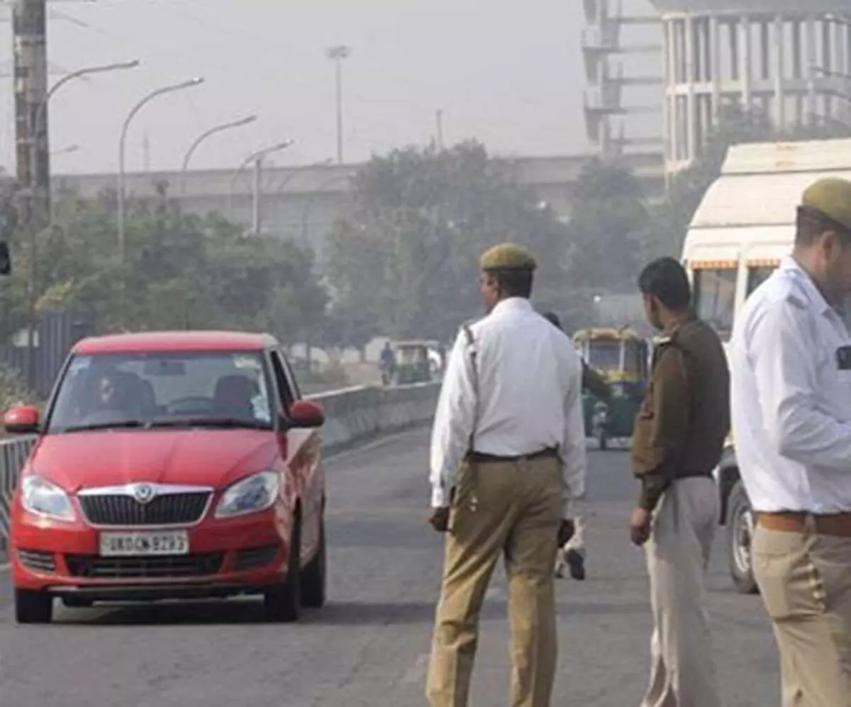 गौतमबुद्धनगर यातायात पुलिस की बड़ी कार्रवाई, आठ माह में लाखों वाहनों पर चला जुर्माना