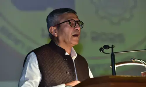 रक्षा क्षमता में वृद्धि के लिए उद्योग–अनुसंधान व अकादमिक सहयोग अनिवार्य : रक्षा सचिव