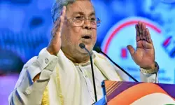 कर्नाटक गणेश विसर्जन जुलूस में ट्रक हादसा, 8 की मौत पर सिद्धारमैया ने ₹5 लाख मुआवजे का ऐलान कर्नाटक गणेश विसर्जन जुलूस में ट्रक हादसा, 8 की मौत पर सिद्धारमैया ने ₹5 लाख मुआवजे का ऐलान