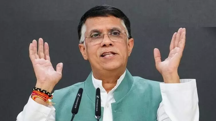 भारत-पाकिस्तान मैच पर पवन खेड़ा ने जताया ऐतराज, कहा-जब खून और पानी एक साथ नहीं बह सकते तो मैच कैसे खेल सकते हैं