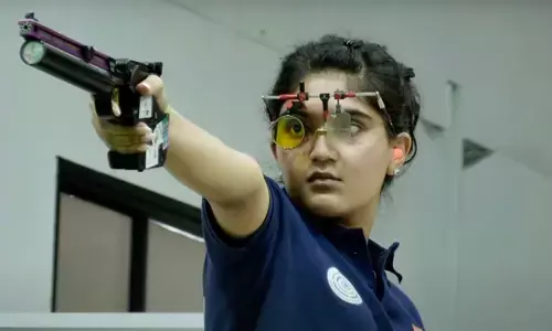 ईशा सिंह ने भारत को दिलाया पहला पदक, महिलाओं की एयर पिस्टल में जीता स्वर्ण
