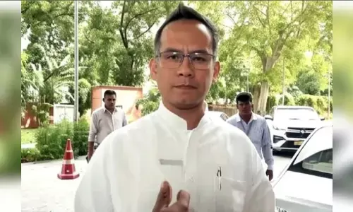 पीएम मोदी मणिपुर सिर्फ अपनी छवि सुधारने के लिए गए, लोगों की समस्याओं को सुधारने के लिए नहीं :गौरव गोगोई पीएम मोदी मणिपुर सिर्फ अपनी छवि सुधारने के लिए गए, लोगों की समस्याओं को सुधारने के लिए नहीं :गौरव गोगोई