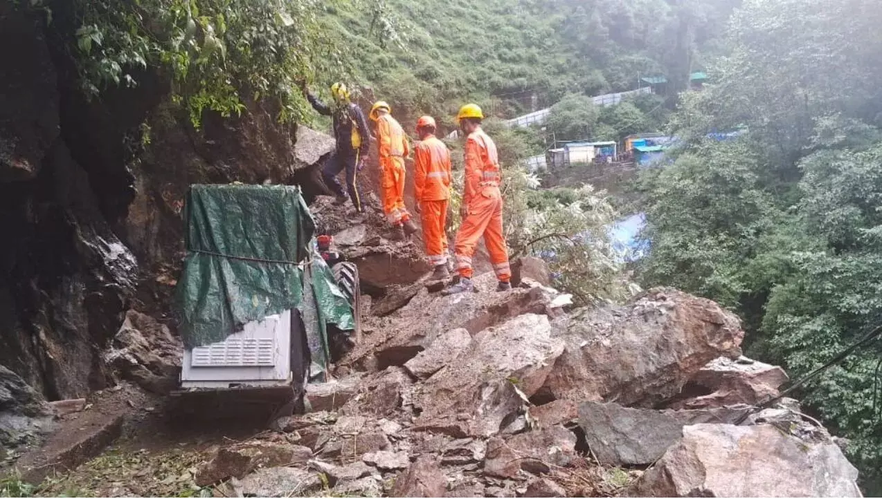 मचेल में बादल फटने की घटना में अभी तक नहीं मिले लापता लोग, स्थिति असमंजस मचेल में बादल फटने की घटना में अभी तक नहीं मिले लापता लोग, स्थिति असमंजस