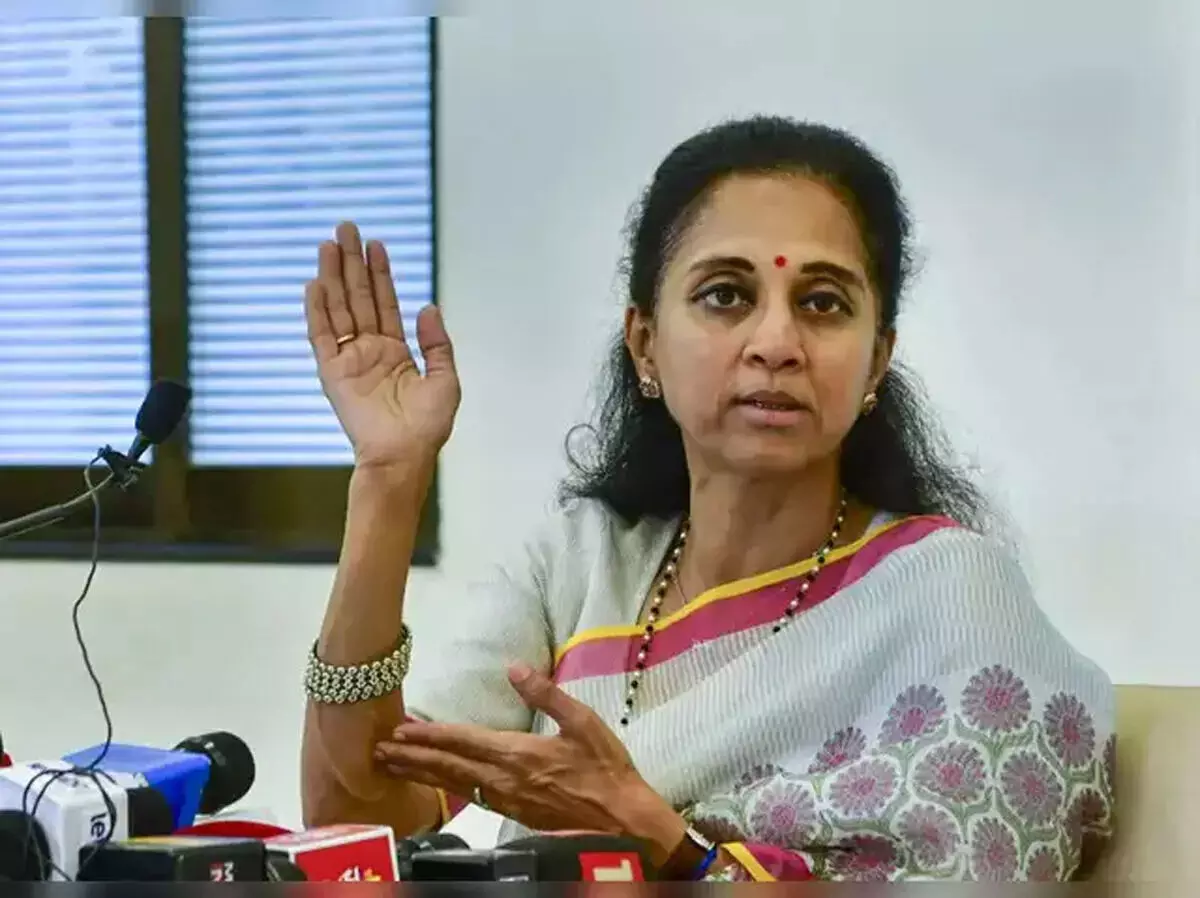 महाराष्ट्र के किसानों की हालत गंभीर, कर्ज माफ करे प्रदेश सरकार : सुप्रिया सुले महाराष्ट्र के किसानों की हालत गंभीर, कर्ज माफ करे प्रदेश सरकार : सुप्रिया सुले