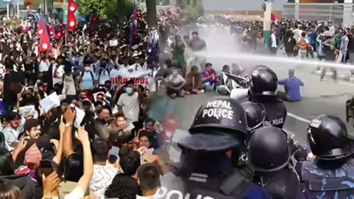 संवेदनशील सीमावर्ती राष्ट्र में बेकाबू बदलावों से बचाव अत्यंत आवश्यक