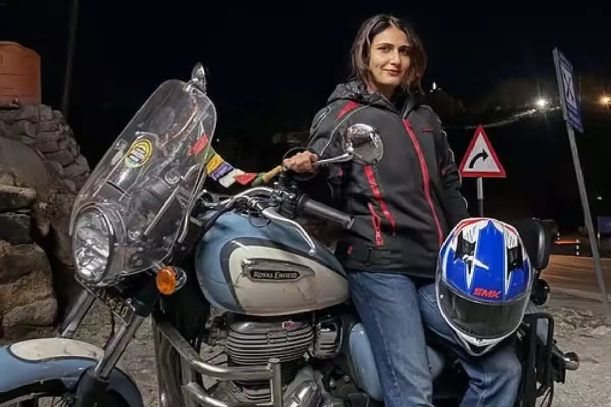 फातिमा सना शेख ने पहाड़ों में की बाइक राइडिंग, साझा किया रोमांचक अनुभव