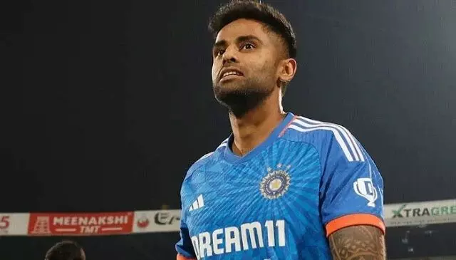 मोहम्मद यूसुफ ने एक लाइव चैनल पर सूर्यकुमार यादव के लिए अभद्र भाषा का किया इस्तेमाल मोहम्मद यूसुफ ने एक लाइव चैनल पर सूर्यकुमार यादव के लिए अभद्र भाषा का किया इस्तेमाल