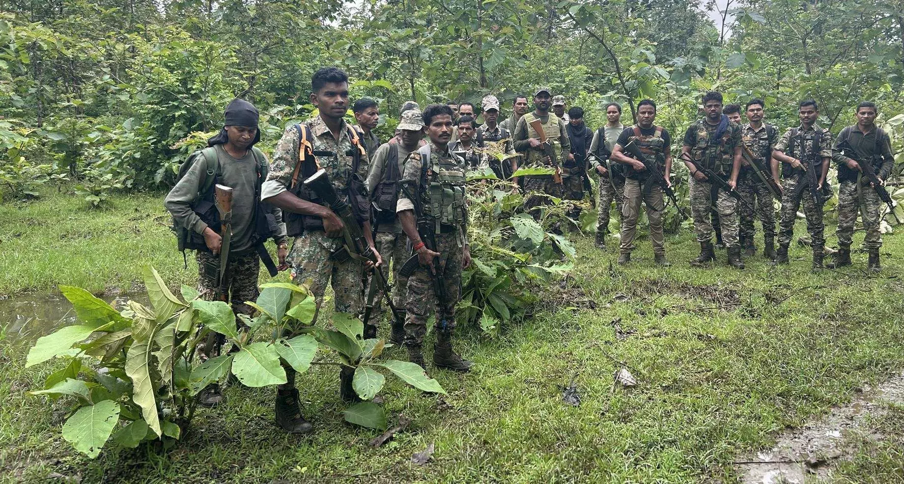 नक्सलियों के खिलाफ लड़ाई में कैसे बाजी मार रहे सुरक्षाबल