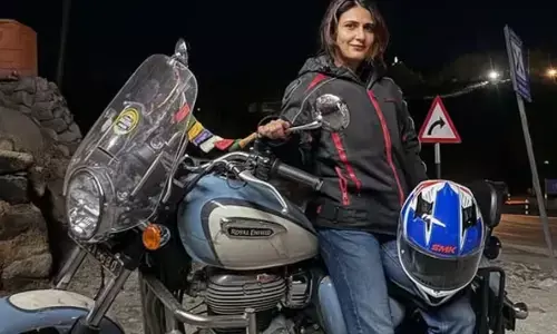 फातिमा सना शेख ने पहाड़ों में की बाइक राइडिंग, साझा किया रोमांचक अनुभव