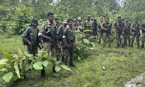 नक्सलियों के खिलाफ लड़ाई में कैसे बाजी मार रहे सुरक्षाबल नक्सलियों के खिलाफ लड़ाई में कैसे बाजी मार रहे सुरक्षाबल