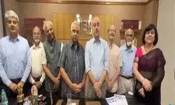 अनुपम खेर ने दिल्ली के डीएवी स्कूल में साझा किया खास अनुभव, तन्वी द ग्रेट को मिला समर्थन