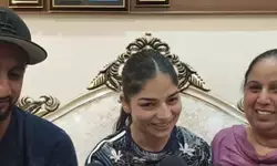 उदिता दुहान को एशिया कप में मिला बेस्ट प्लेयर का खिताब, परिवार में खुशी का माहौल उदिता दुहान को एशिया कप में मिला बेस्ट प्लेयर का खिताब, परिवार में खुशी का माहौल