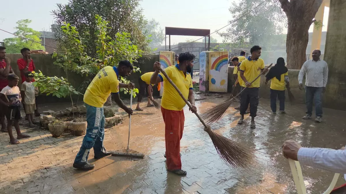 बाढ़ प्रभावित इलाक़ों में पंजाब सरकार ने लगाये हेल्थ कैंप, पहले दिन 51 हज़ार लोग आए