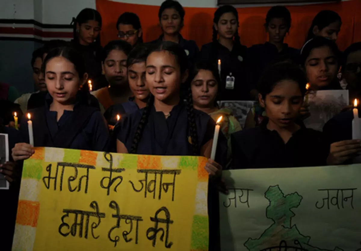 उरी अटैक की कहानी: सोए हुए थे जवान, अंधेरे में घुसे आतंकियों ने मचाई थी तबाही, आज भी देश नहीं भूला उरी अटैक की कहानी: सोए हुए थे जवान, अंधेरे में घुसे आतंकियों ने मचाई थी तबाही, आज भी देश नहीं भूला