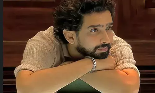 बिग बॉस 19: नगमा मिराजकर ने अमाल मलिक पर ‘गंदा खेल’ खेलने का लगाया आरोप बिग बॉस 19: नगमा मिराजकर ने अमाल मलिक पर ‘गंदा खेल’ खेलने का लगाया आरोप