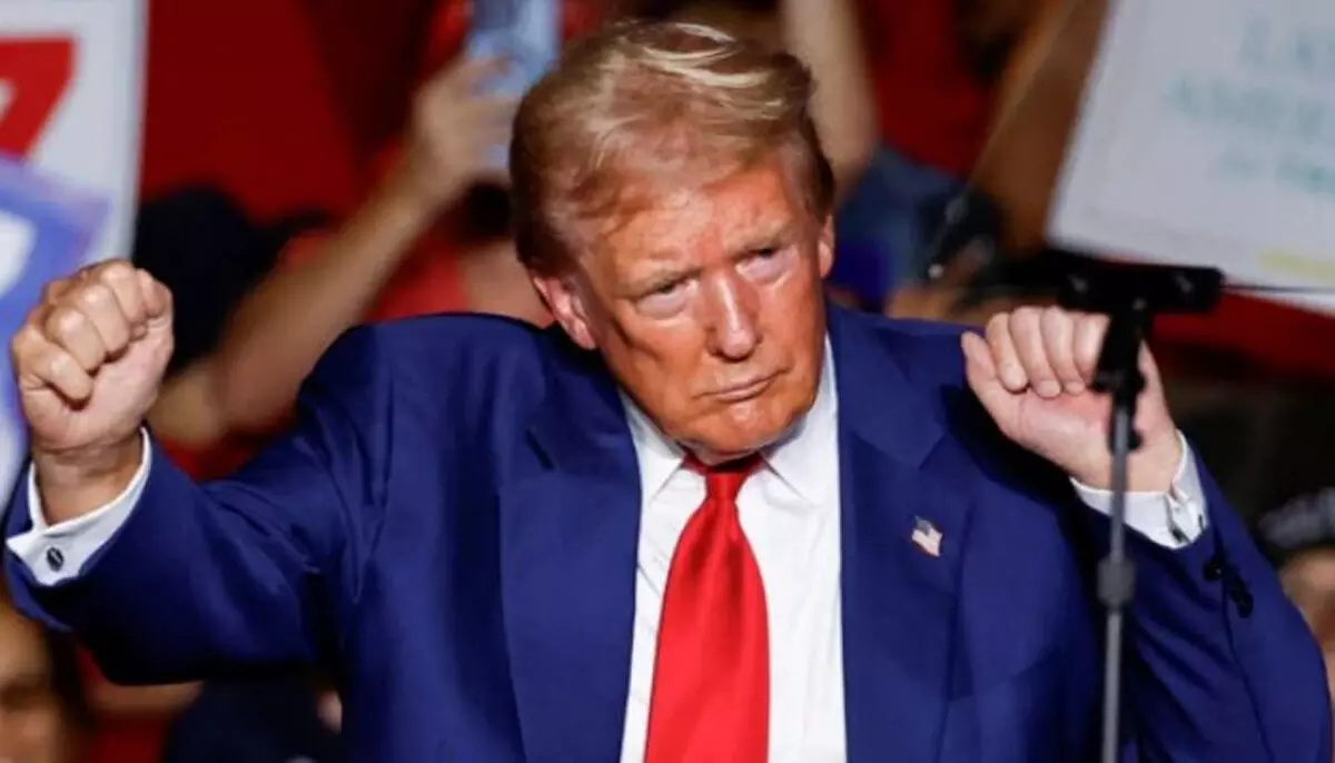 अमेरिकी राष्ट्रपति डोनाल्ड ट्रंप को लुभाने के लिए ब्रिटिश शाही तामझाम