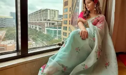 31वीं नेशनल कॉन्फ्रेंस में शामिल हुईं रुबीना दिलैक, खूबसूरती और समझदारी से जीता दिल 31वीं नेशनल कॉन्फ्रेंस में शामिल हुईं रुबीना दिलैक, खूबसूरती और समझदारी से जीता दिल