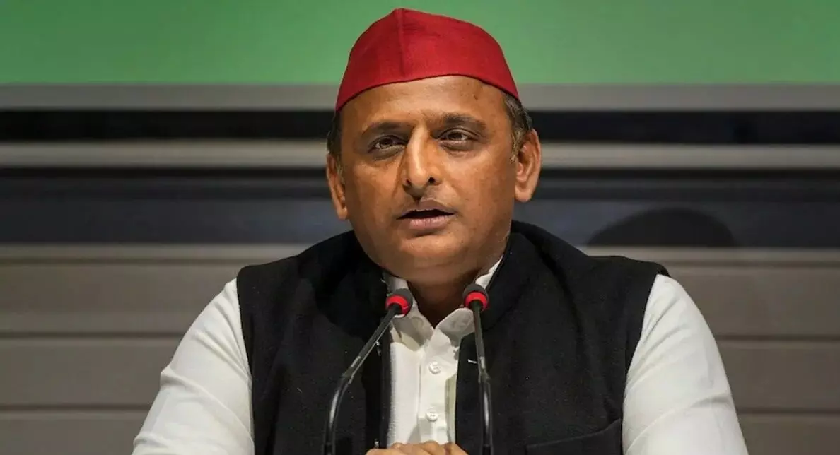 अखिलेश यादव ने योगी सरकार पर साधा निशाना, कहा- 9 साल में नियुक्तियों में हुए घोटाले, सरकार खुद इनमें शामिल अखिलेश यादव ने योगी सरकार पर साधा निशाना, कहा- 9 साल में नियुक्तियों में हुए घोटाले, सरकार खुद इनमें शामिल