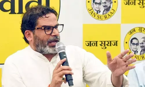 प्रशांत किशोर ने पीएम मोदी और राजग पर किया तीखा कटाक्ष, कहा-‘बिहार से वोट, गुजरात में फैक्ट्री’