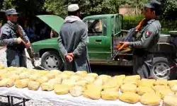 अफगान पुलिस ने 210 किलोग्राम अवैध ड्रग्स किया जब्त, 4 तस्कर गिरफ्तार अफगान पुलिस ने 210 किलोग्राम अवैध ड्रग्स किया जब्त, 4 तस्कर गिरफ्तार