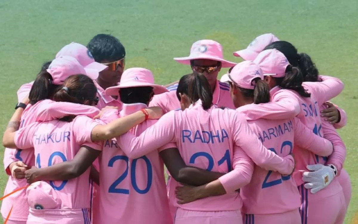 विश्व कप 2025 के लिए बॉलीवुड सुपरस्टार अक्षय कुमार ने भारतीय महिला क्रिकेट टीम का किया समर्थन