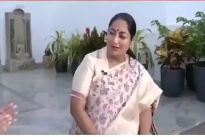 70 साल से वो ईवीएम हैक रहे थे तो कुछ नहीं हुआ हमने कर लिया तो बुरा मान गए - रेखा गुप्ता 70 साल से वो ईवीएम हैक रहे थे तो कुछ नहीं हुआ हमने कर लिया तो बुरा मान गए - रेखा गुप्ता