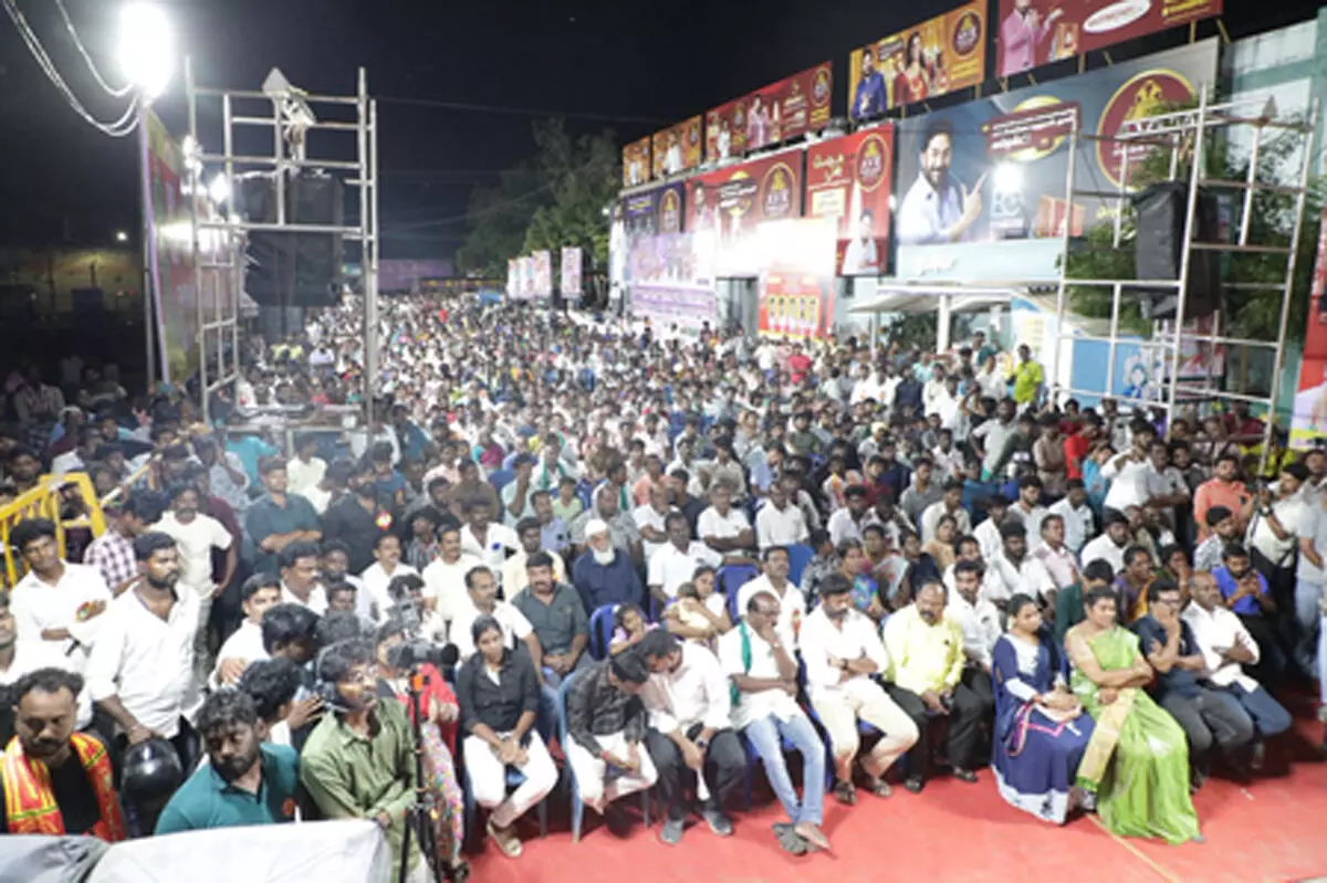 वादाखिलाफी के आरोप में एनटीके का प्रदर्शन, 100 से अधिक कार्यकर्ता गिरफ्तार