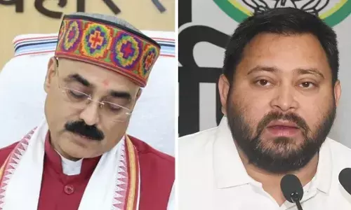 बिहार सरकार के मंत्री जीवेश मिश्रा ने तेजस्वी यादव को भेजा लीगल नोटिस, मानहानि का आरोप