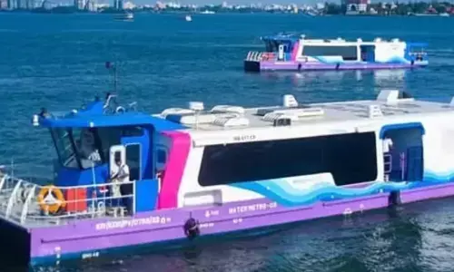 पटना में वाटर मेट्रो सेवा का रास्ता साफ, 908 करोड़ की परियोजना को मिली मंजूरी पटना में वाटर मेट्रो सेवा का रास्ता साफ, 908 करोड़ की परियोजना को मिली मंजूरी