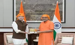 राघव चड्ढा ने उपराष्ट्रपति राधाकृष्णन से की मुलाकात, कई विषयों पर चर्चा