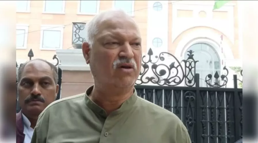 केंद्र सरकार के जीएसटी स्लैब में बदलाव को लेकर कांग्रेस ने कसा तंज, कहा -बड़का झूठा पार्टी