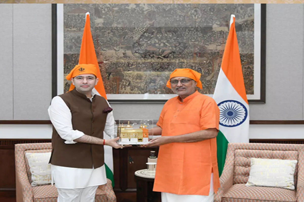 राघव चड्ढा ने उपराष्ट्रपति राधाकृष्णन से की मुलाकात, कई विषयों पर चर्चा