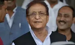 बेल बॉन्ड में पते की गलती से आजम खान की रिहाई अटकी, जेल के बाहर समर्थकों की भीड़ मौजूद