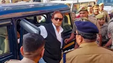 23 महीने बाद जेल से बाहर आये आजम खान, जिला प्रशासन ने सुरक्षा के किए कड़े इंतजाम