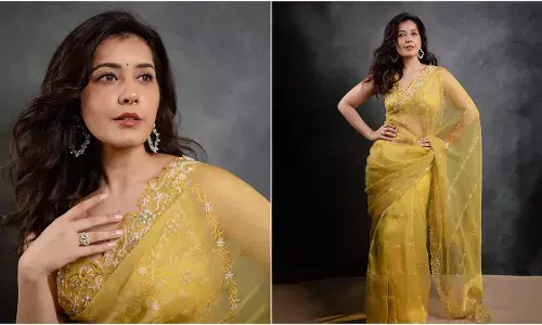 राशि खन्ना का पीली साड़ी में दिलकश अंदाज, सोशल मीडिया पर छाई स्टाइलिश तस्वीरें राशि खन्ना का पीली साड़ी में दिलकश अंदाज, सोशल मीडिया पर छाई स्टाइलिश तस्वीरें