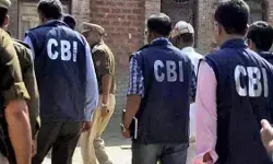 मऊ में डाक विभाग का अधिकारी रिश्वत लेते रंगेहाथ गिरफ्तार, सीबीआई ने की कार्रवाई