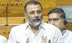 निशिकांत दुबे का आरोप : यूपीए सरकार ने 8 लाख करोड़ की टैक्स छूट देकर गरीबों को लूटा