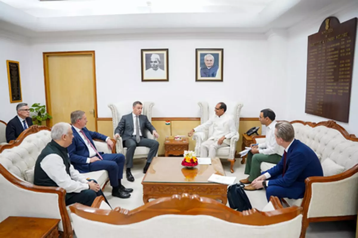 शिवराज सिंह की रूसी उप प्रधानमंत्री दिमित्री से मुलाकात-आपसी सहयोग, द्विपक्षीय व्यापार समेत कई मुद्दों पर चर्चा