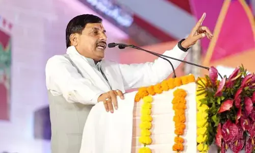 सीएम मोहन यादव का कांग्रेस पर हमला: पार्टी का नाम भी अंग्रेजों का दिया हुआ सीएम मोहन यादव का कांग्रेस पर हमला: पार्टी का नाम भी अंग्रेजों का दिया हुआ