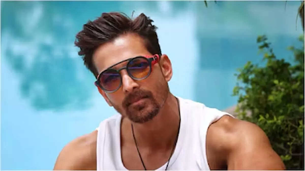 मेहनत और सपनों का पीछा करें, हर्षवर्धन राणे ने प्रशंसकों को दिया संदेश