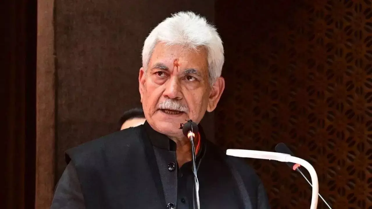 उपराज्यपाल मनोज सिन्हा ने दी चेतावनी , सोशल मीडिया पर टीआरएफ का दुष्प्रचार बन सकता है एक गंभीर खतरा