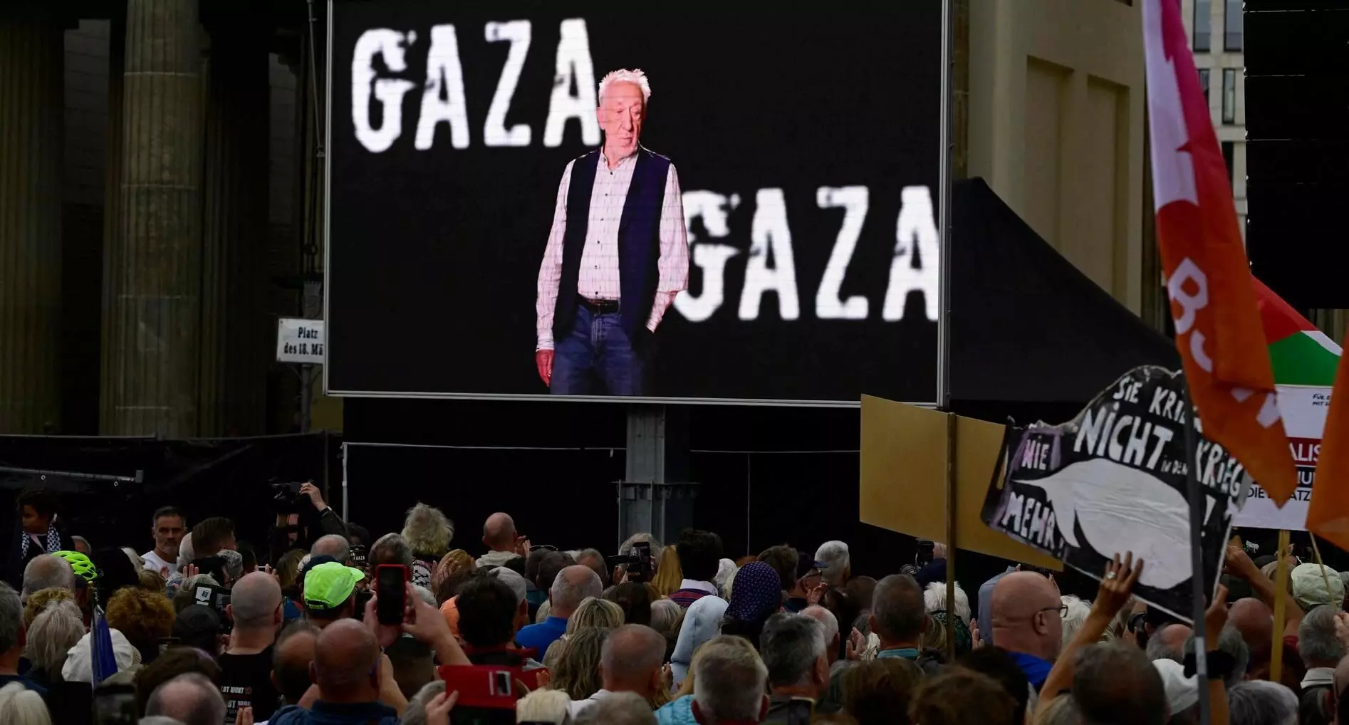 जर्मनी में जोर पकड़ता शांति आंदोलन जर्मनी में जोर पकड़ता शांति आंदोलन