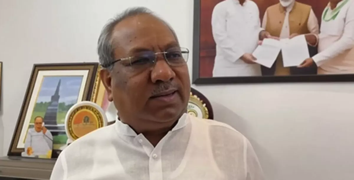 बरेली हिंसा पर संजय निषाद का बयान : उन्माद फैलाने वालों को मिलेगी कड़ी सजा बरेली हिंसा पर संजय निषाद का बयान : उन्माद फैलाने वालों को मिलेगी कड़ी सजा