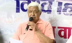 विहिप ने वक्फ कानून विरोध आंदोलन पर जताई चिंता, सरकार से सख्त कार्रवाई की मांग विहिप ने वक्फ कानून विरोध आंदोलन पर जताई चिंता, सरकार से सख्त कार्रवाई की मांग