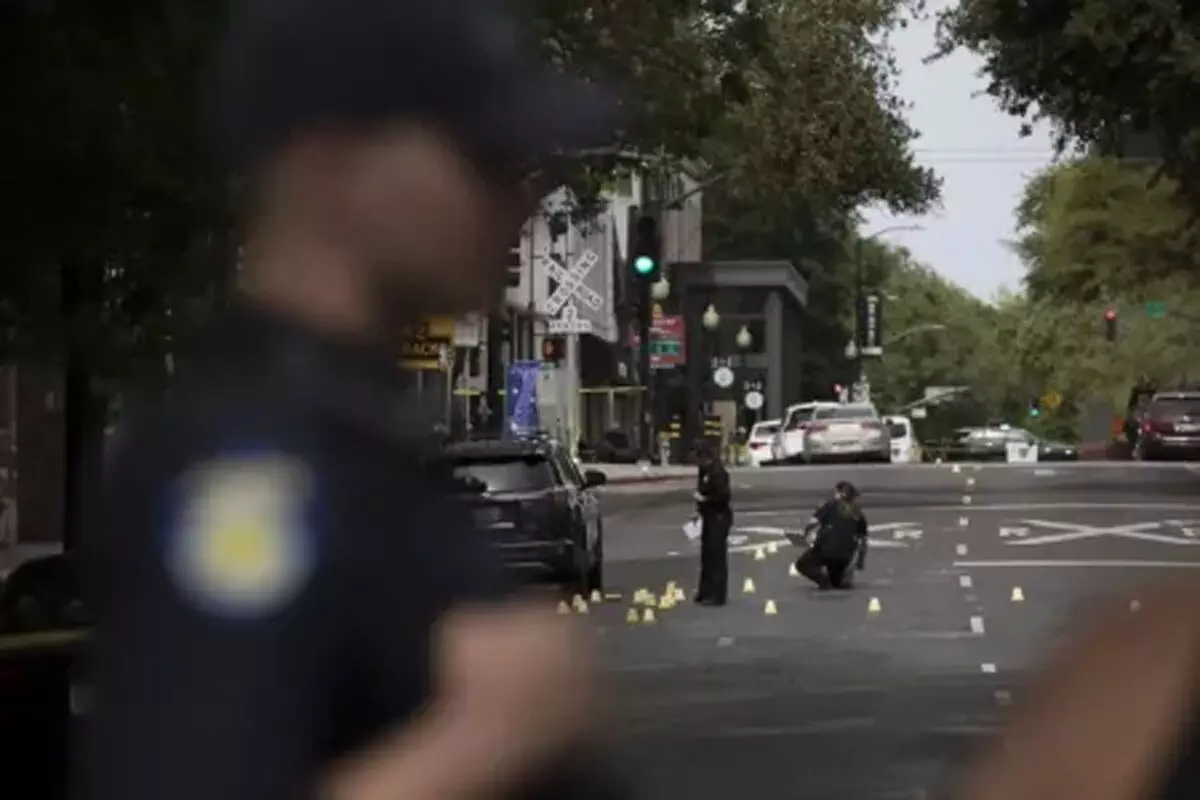 अमेरिका के नॉर्थ कैरोलिना रेस्टोरेंट में गोलीबारी, 3 की मौत, कई घायल