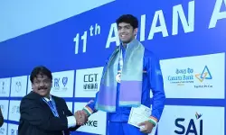 11वीं एशियाई एक्वेटिक्स चैंपियनशिप : श्रीहरि नटराज ने पदक जीत भारत का खाता खोला 11वीं एशियाई एक्वेटिक्स चैंपियनशिप : श्रीहरि नटराज ने पदक जीत भारत का खाता खोला