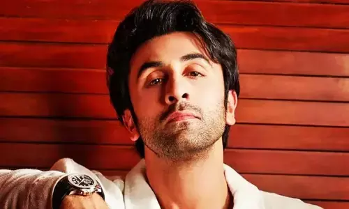 43 के हुए रणबीर कपूर, सफेद बालों पर दिया दिल छू लेने वाला जवाब 43 के हुए रणबीर कपूर, सफेद बालों पर दिया दिल छू लेने वाला जवाब