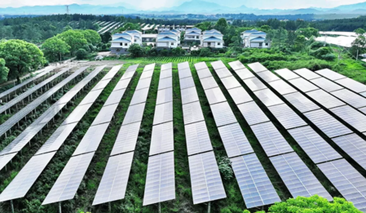 चीन की जलवायु प्रतिबद्धता : वैश्विक शासन के लिए एक बढ़ावा चीन की जलवायु प्रतिबद्धता : वैश्विक शासन के लिए एक बढ़ावा