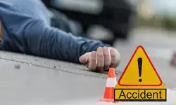 तेज रफ्तार का कहर : मुजफ्फरनगर में ट्रक से टकराई कार, 6 लोगों की मौत