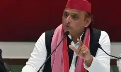 उत्तरप्रदेश में कहीं भी, कोई भी सुरक्षित नहीं है-गायत्री प्रजापति पर जेल में हुए हमले पर बोले अखिलेश यादव उत्तरप्रदेश में कहीं भी, कोई भी सुरक्षित नहीं है-गायत्री प्रजापति पर जेल में हुए हमले पर बोले अखिलेश यादव